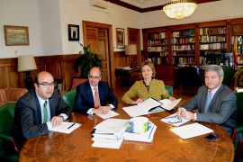 La Diputación recaba la colaboracion del Ministerio de Agricultura para potenciar el certamen agrícola y ganadero de septiembre