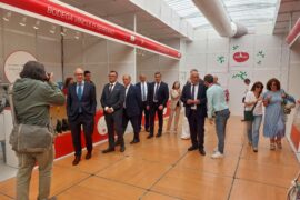 17 productores de Salamanca en Bandeja ofrecen sus productos en un espacio propio